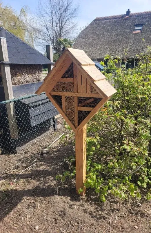 Jaap de Vries Producties Woodville insectenhotel hout klein