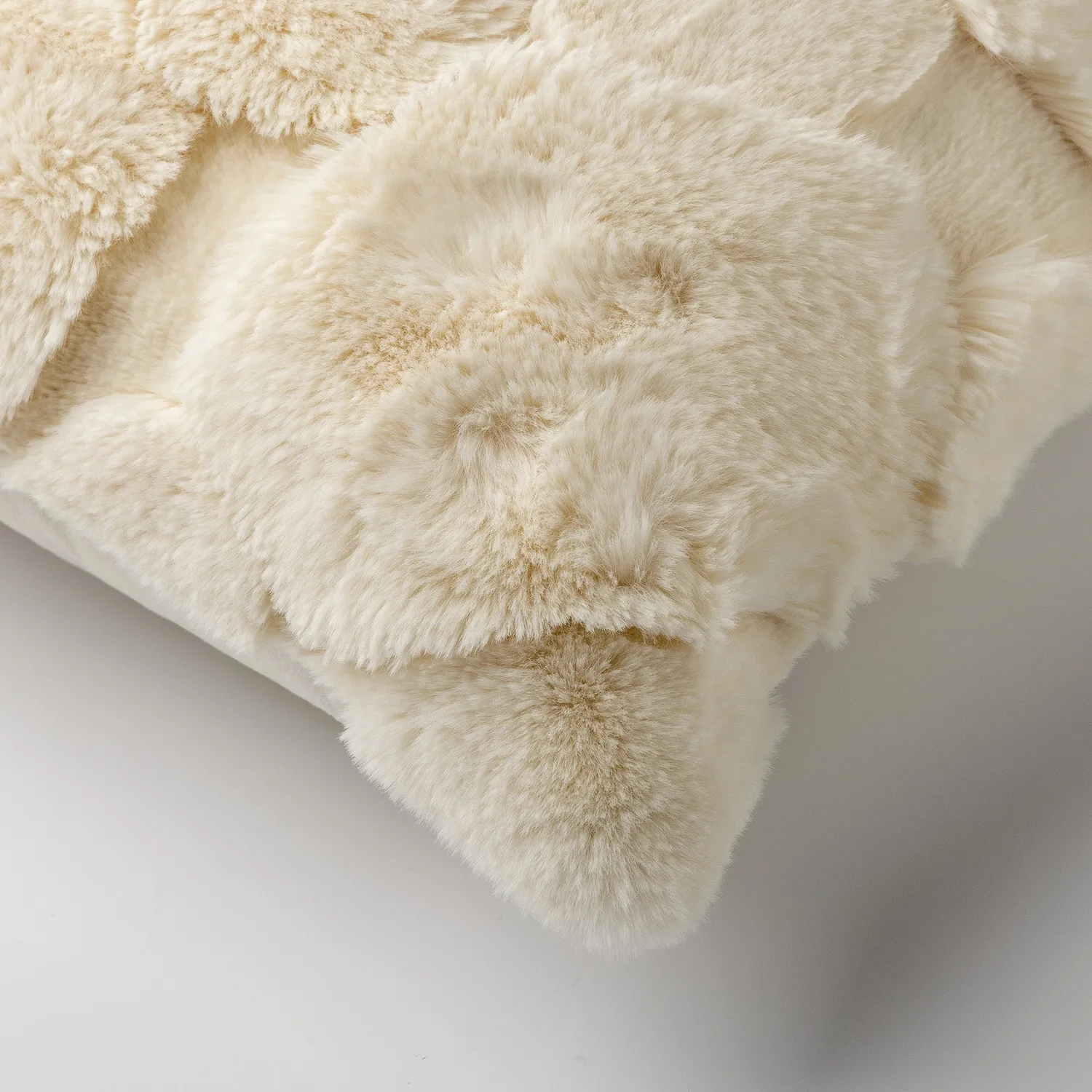 Dutch Decor Pom sierkussen 45x45 Cannoli Cream