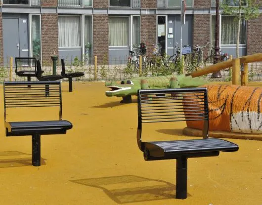 Groundlevel Senna losse stoel 500x590 staal armleuning