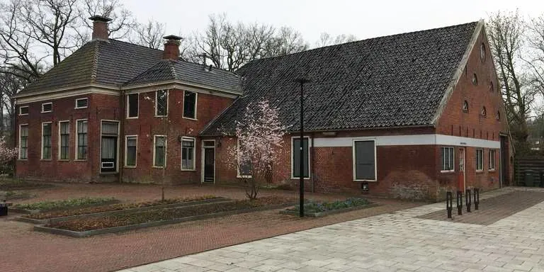 Groundlevel Samson ParcPlace fietspaal gietijzer