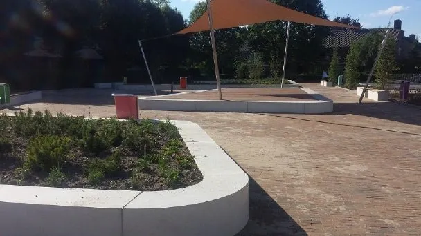 Groundlevel Samson EDY zitrand beton modulair