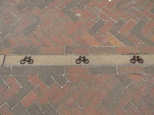Groundlevel Boxlo fietsparkeerstrook CorTenstaal 2500 mm