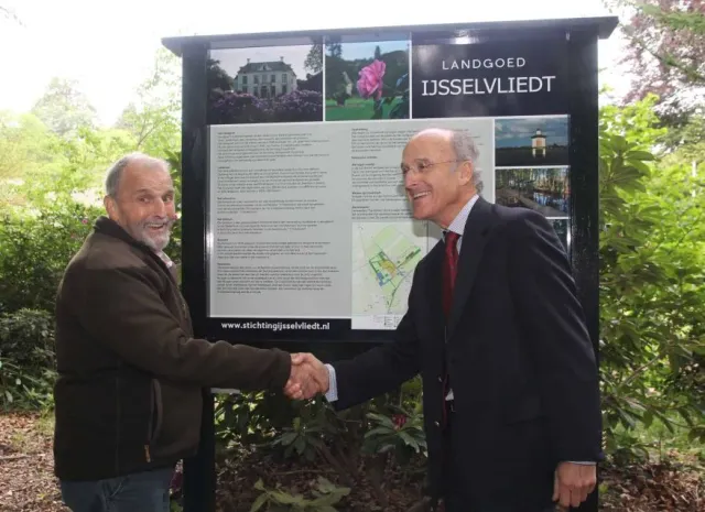 Jaap de Vries Producties Delft informatiebord eiken