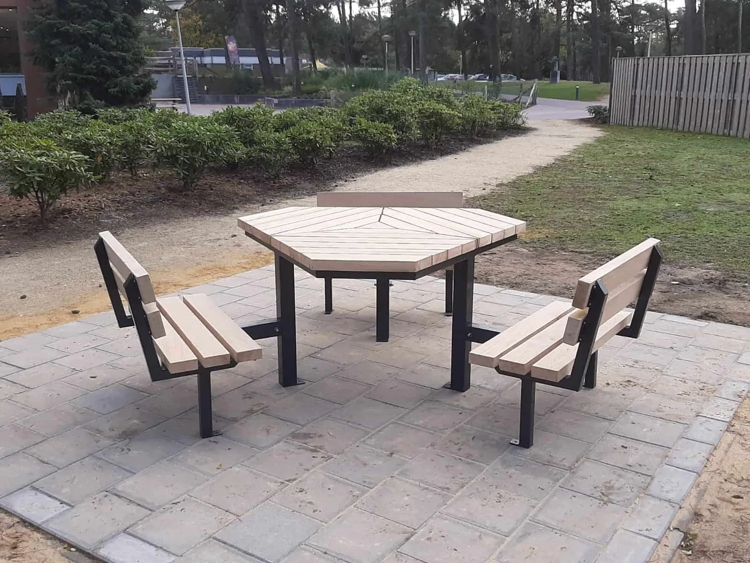 Jaap de Vries New Orleans picknicktafel eiken rolstoel
