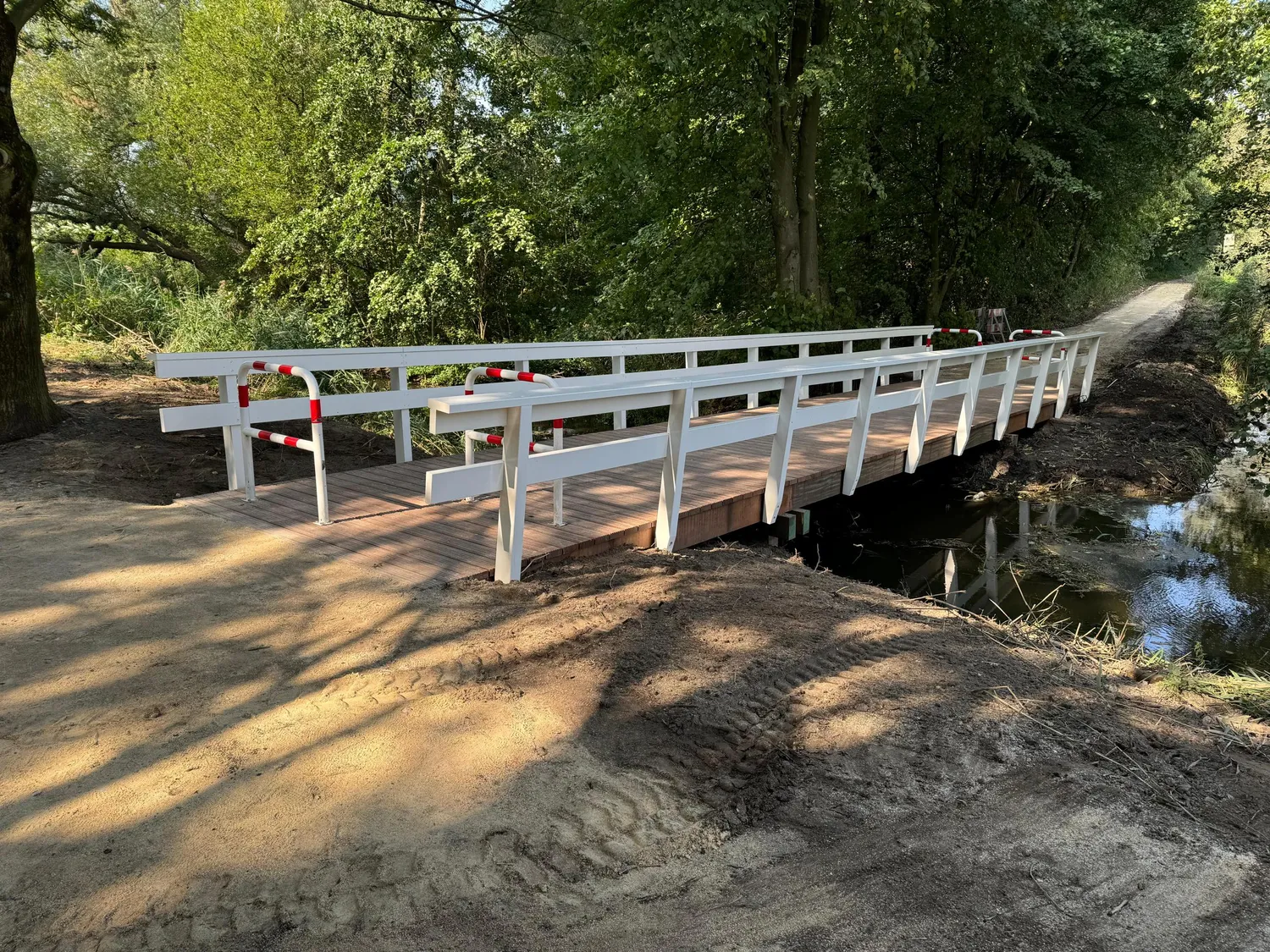 Jaap de Vries Producties Stoke wandelbrug hout tot 8 meter