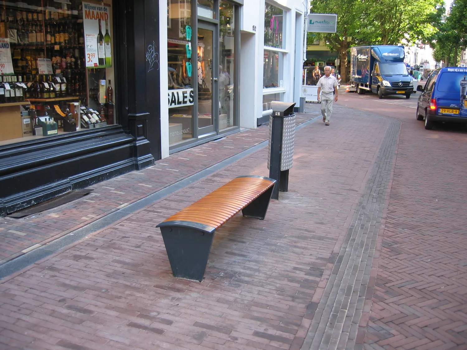 Inter Design Rendez-Vous buitenbank enkelzits hout
