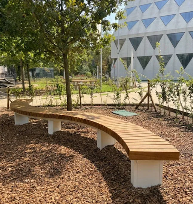 Groundlevel Samson BRUUT Slinger-ZR vlakke bank maatwerk gebogen