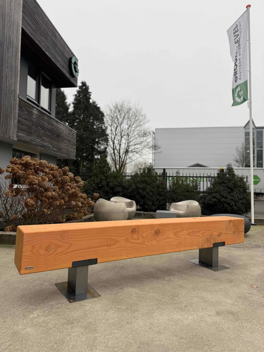 Groundlevel Bint 3000-ZR vlakke bank 300 cm douglas