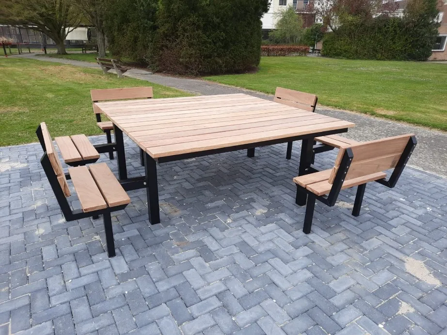 Jaap de Vries Seattle rolstoeltafel eiken staal