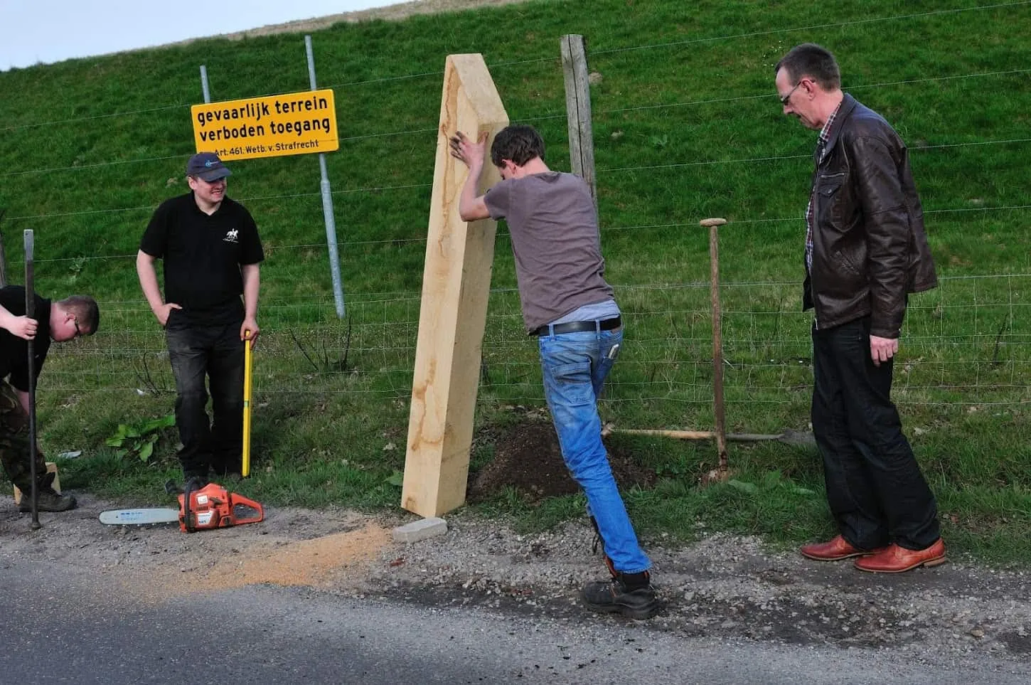 Jaap de Vries Helmond graveerbord eiken RVS-look