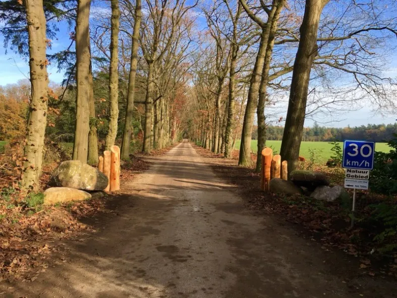 Jaap de Vries Kufstein anti-parkeerpaal Douglashout