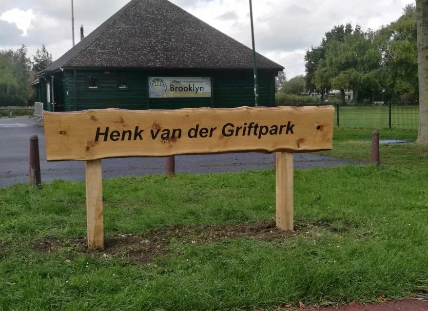Jaap de Vries Genève houten bord eiken gefreesd