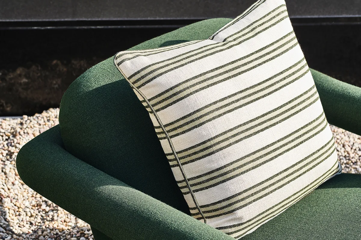 Sutherland Furniture Shadow Stripe buitenstof gestreept