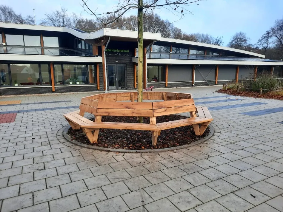 Jaap de Vries Miami boombank eikenhout achthoekig