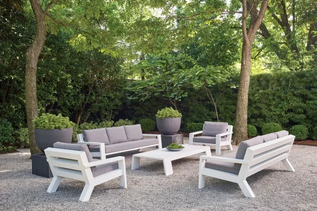 Sutherland Furniture Viking Three-Seat loungebank 3-zits weerbestendig