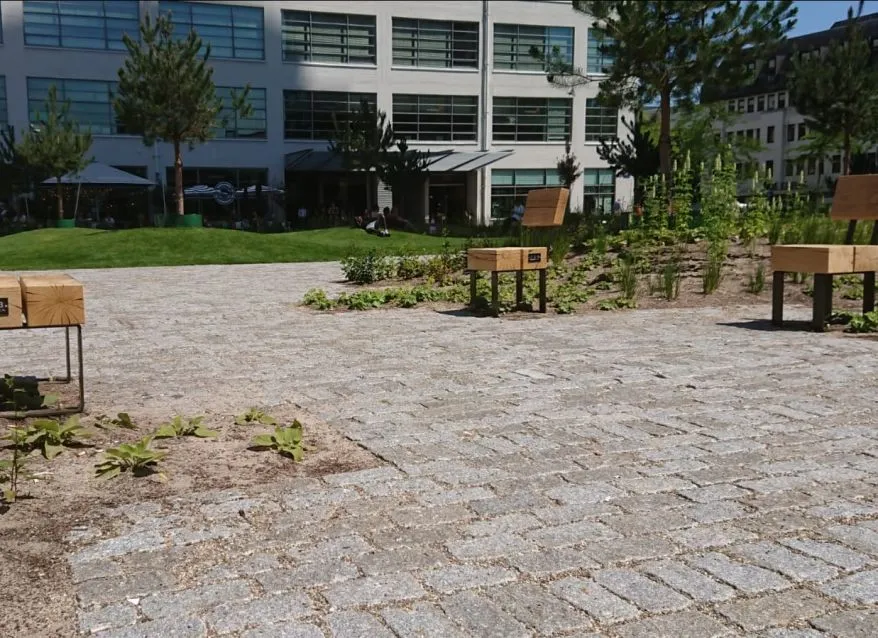 Jaap de Vries Bristol parkbank eikenhout zwart staal