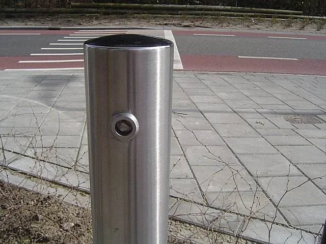 Groundlevel Ferox afzetpaal wegneembaar rvs316 driekant