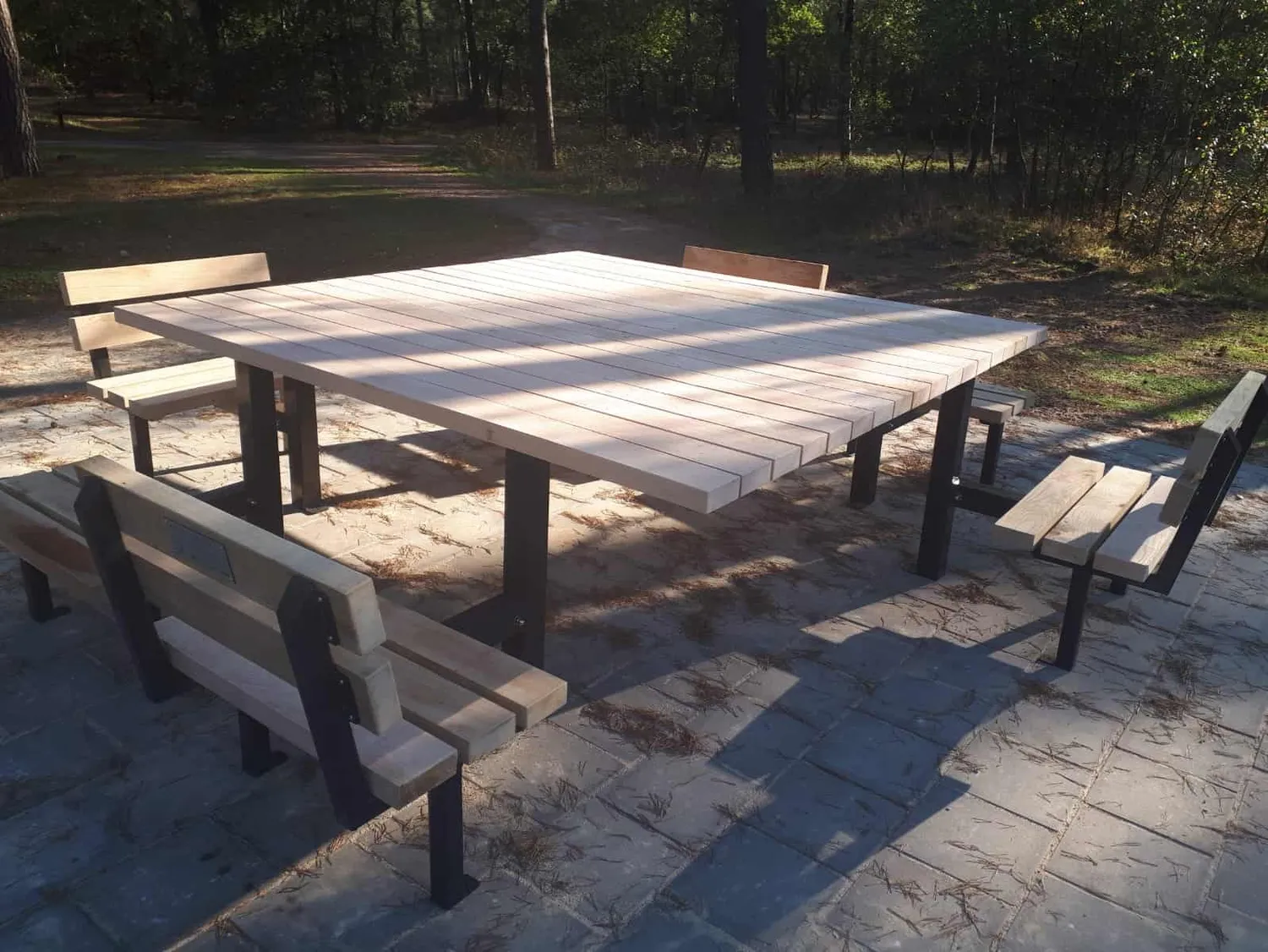 Jaap de Vries Seattle rolstoeltafel eiken staal
