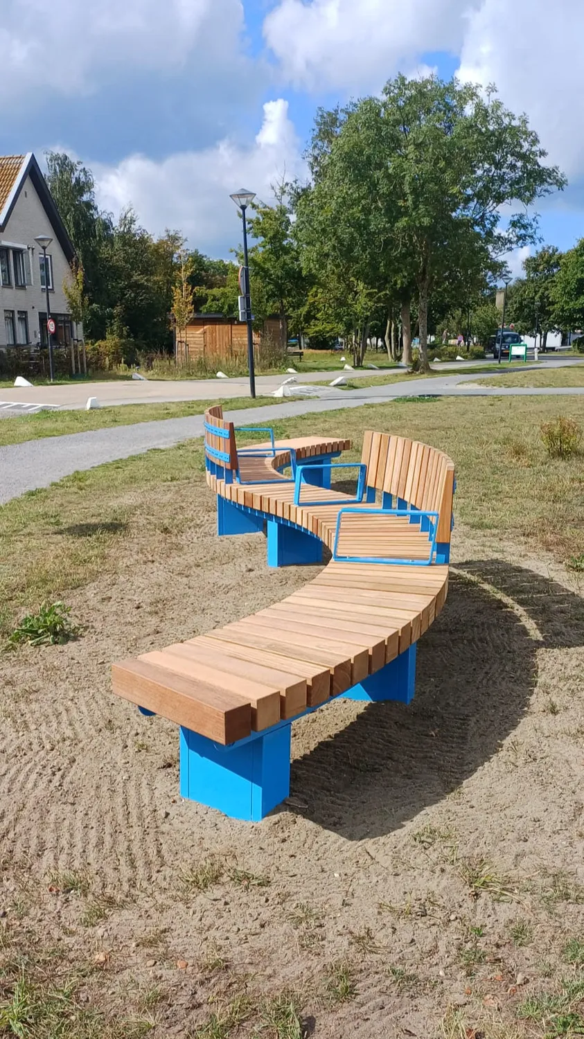 Groundlevel Samson BRUUT Slinger-MR bank rugleuning maatwerk