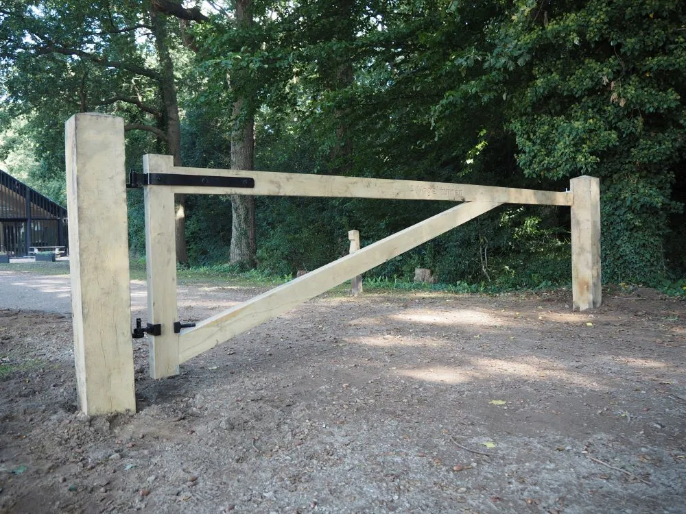 Jaap de Vries Producties Metz slagboom eikenhout tot 500 cm