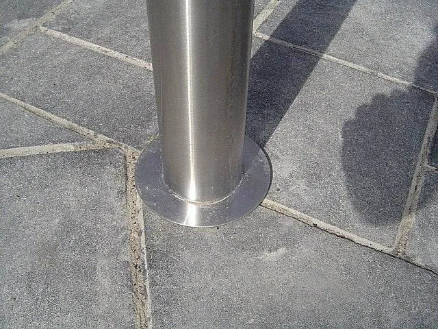 Groundlevel Ferox afzetpaal wegneembaar rvs316 driekant