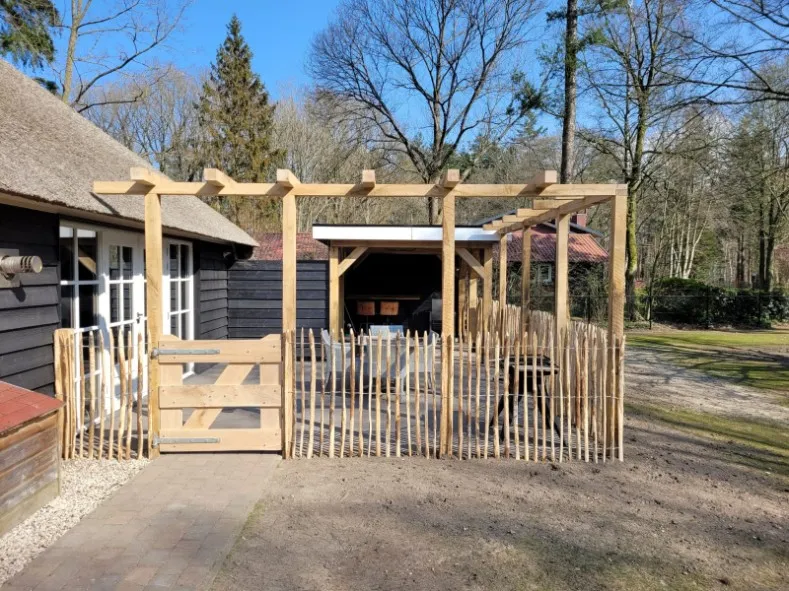 Jaap de Vries Salland pergola eikenhout maatwerk
