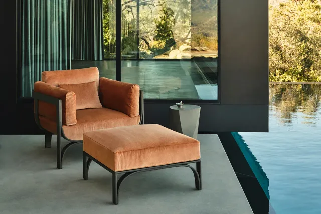 Sutherland Furniture Crescent Ottoman hocker buiten