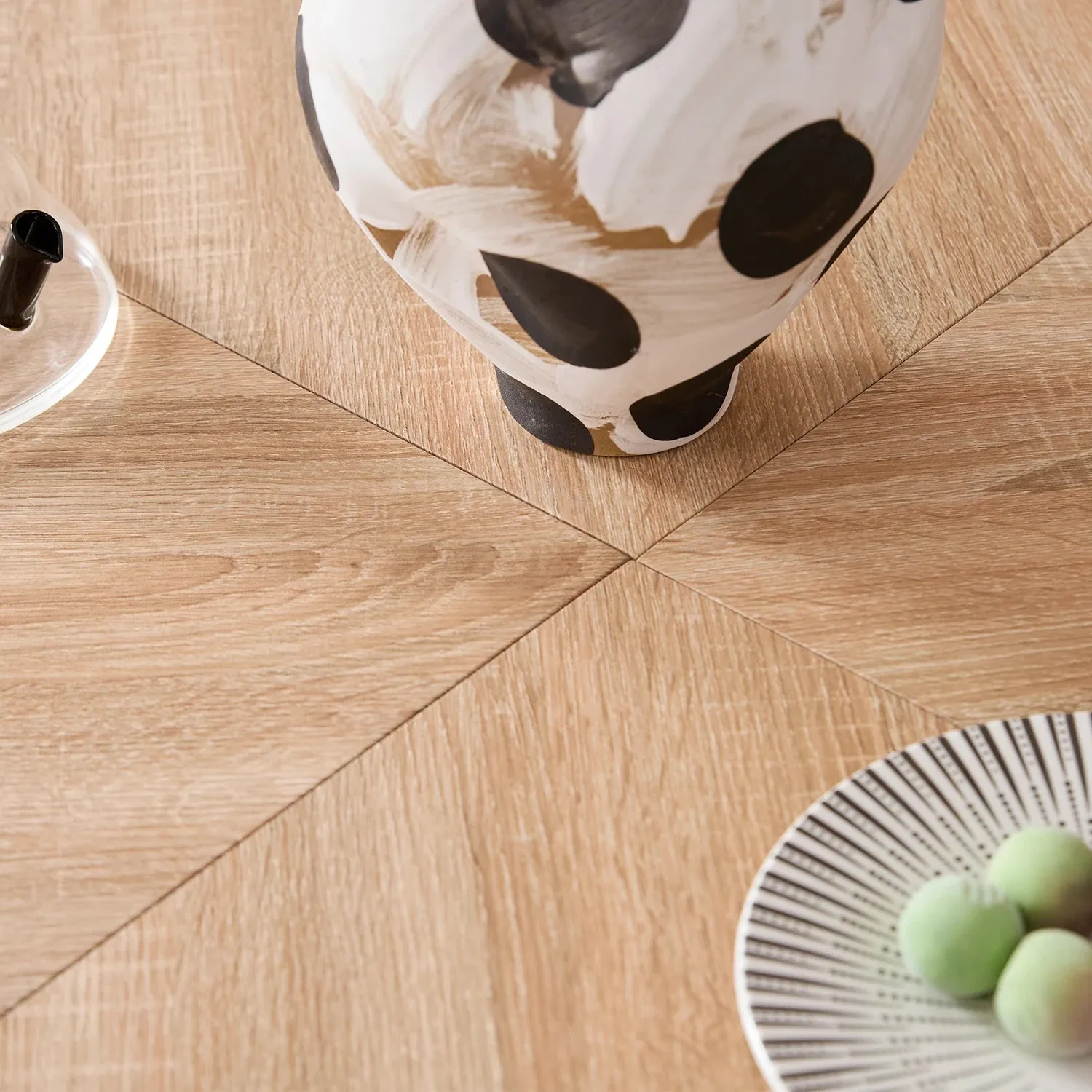 OutdoorMatch eettafel rond 110 cm zwart hout