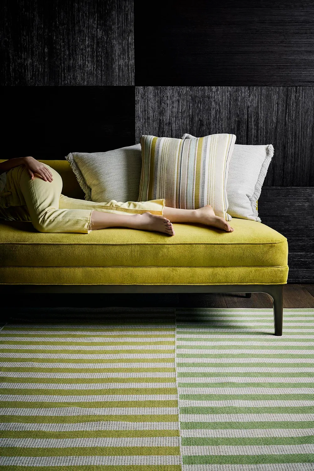 Sutherland Furniture Passerelle Flatwoven buitenkleed grijs onderhoudsarm