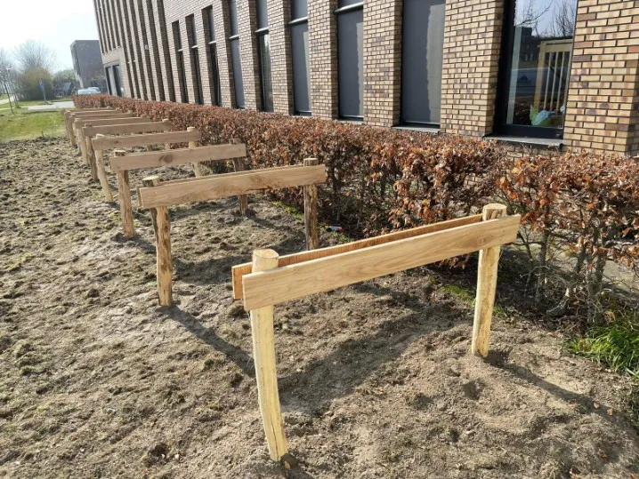 Jaap de Vries Napoli fietsenstalling hout fietsnietje