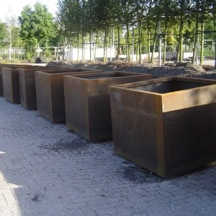 Groundlevel Samson Cortenso plantenbak cortenstaal hijsbaar
