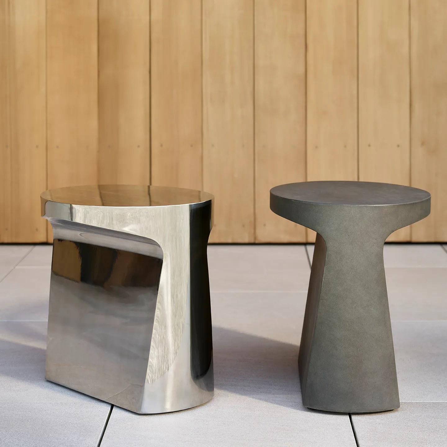 Sutherland Furniture Gulassa Taglio tuintafel grijs beton