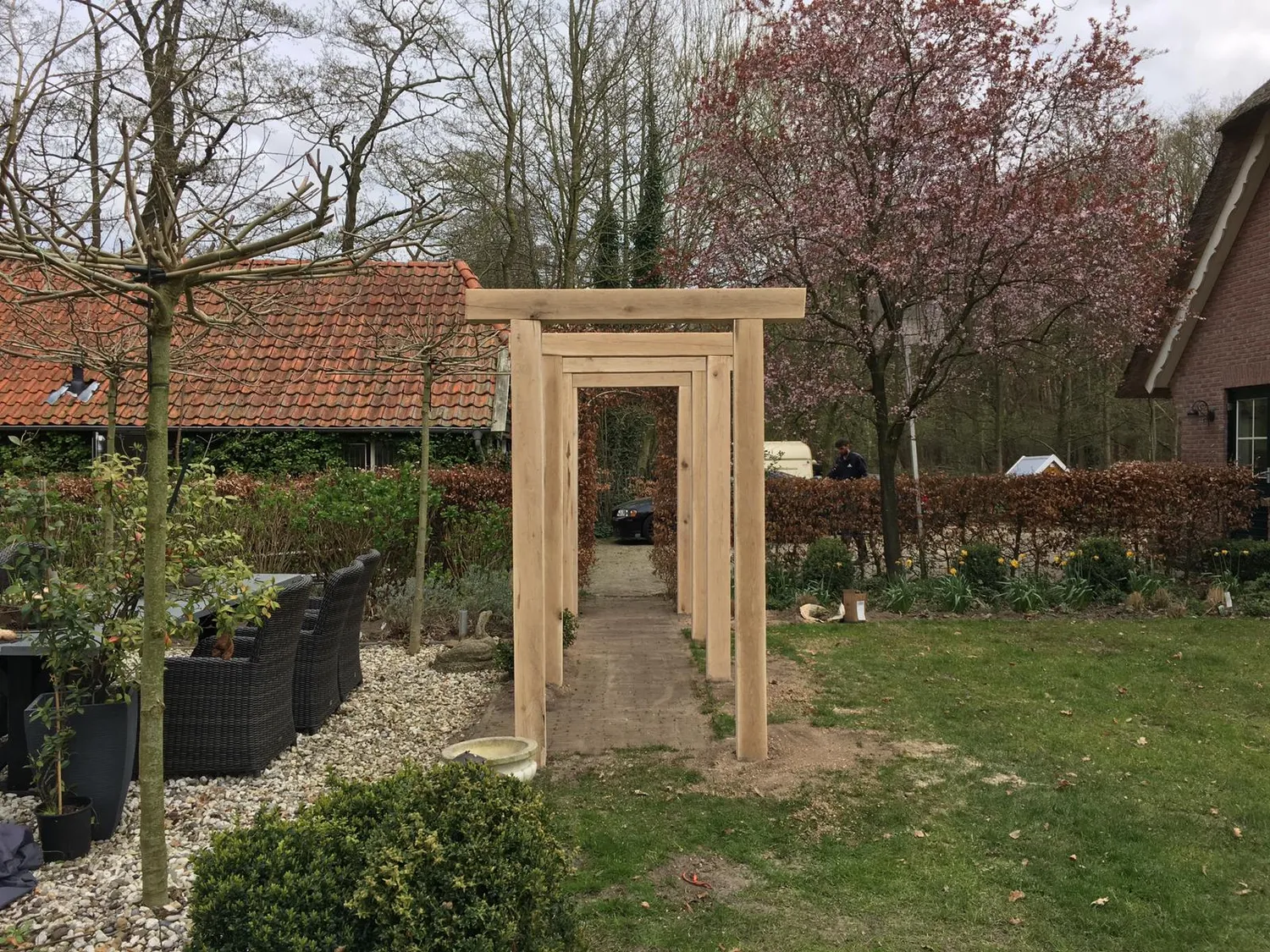 Jaap de Vries Doorkijkje poort eikenhout 300x180 cm